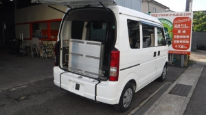 スズキの福祉車両　「WITHシリーズ」後部の仕組みの紹介